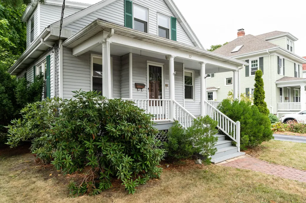22 Caleb Street Portland ME 04102