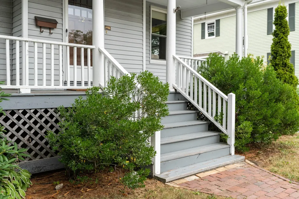 22 Caleb Street Portland ME 04102