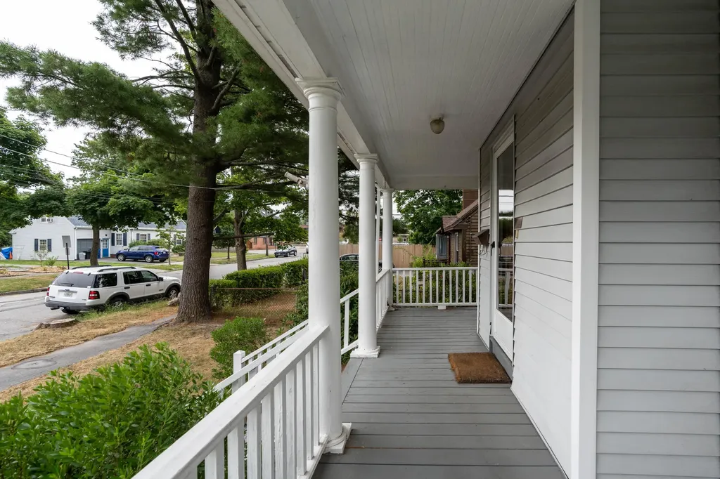 22 Caleb Street Portland ME 04102