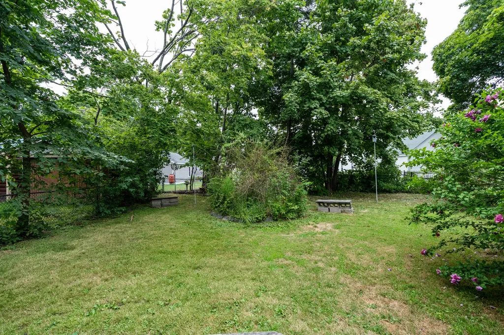 22 Caleb Street Portland ME 04102