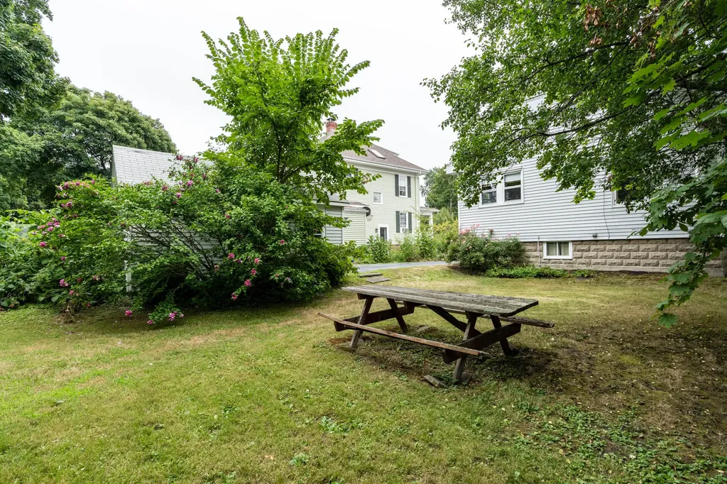 22 Caleb Street Portland ME 04102