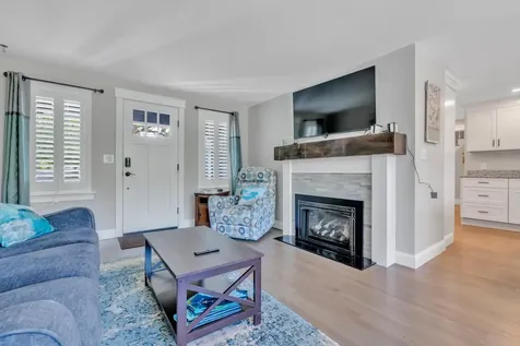 26 Maple Avenue Scarborough ME 04074