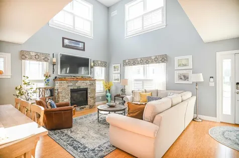 8 Lighthouse Lane Saco ME 04072