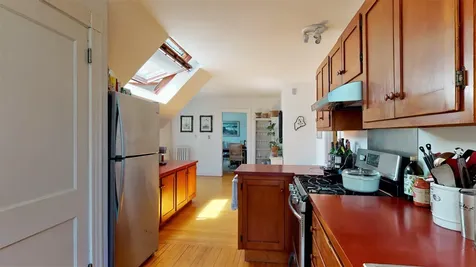39 Neal Street Portland ME 04102