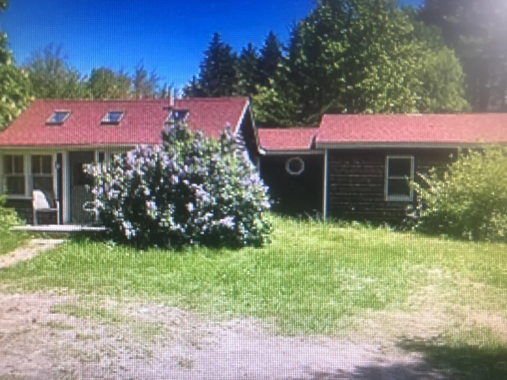 683 Reach Road Brooklin ME 04616