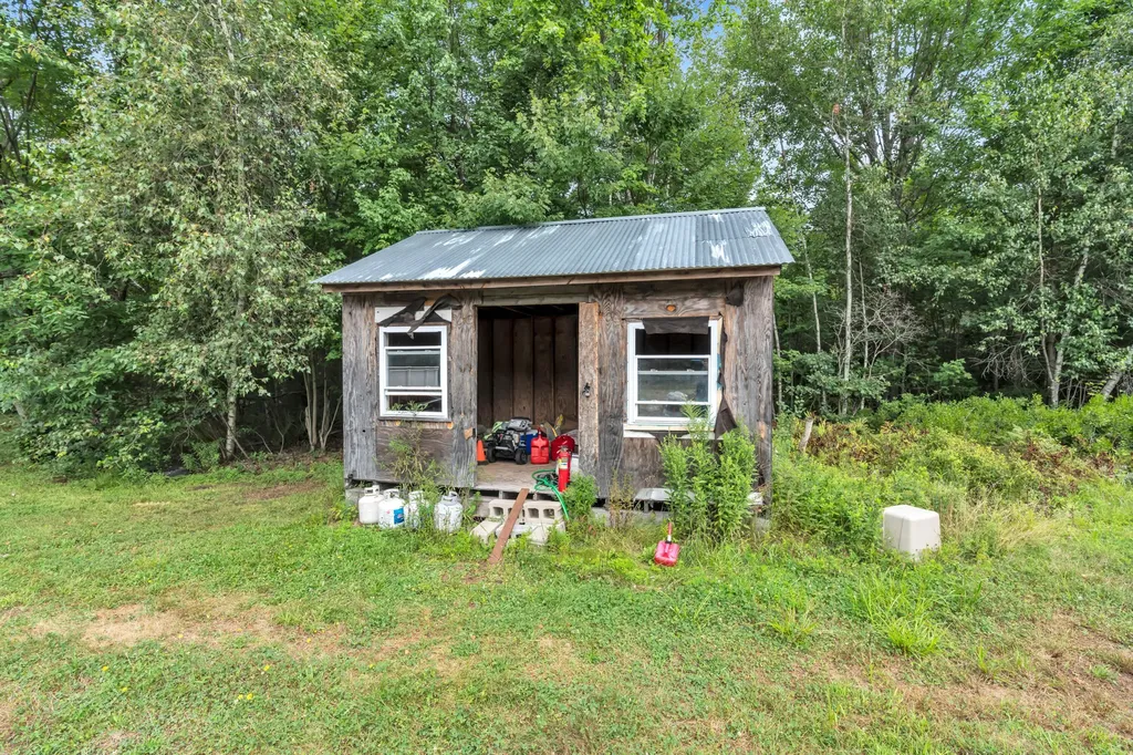 209 Buff Brook Road Waterboro ME 04087