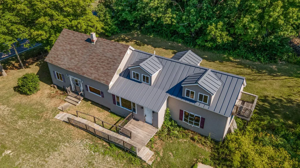 1099 Webber Pond Road Vassalboro ME 04989