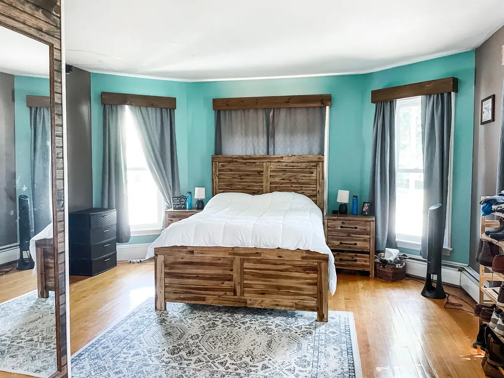 31 Davenport Street Milford ME 04461