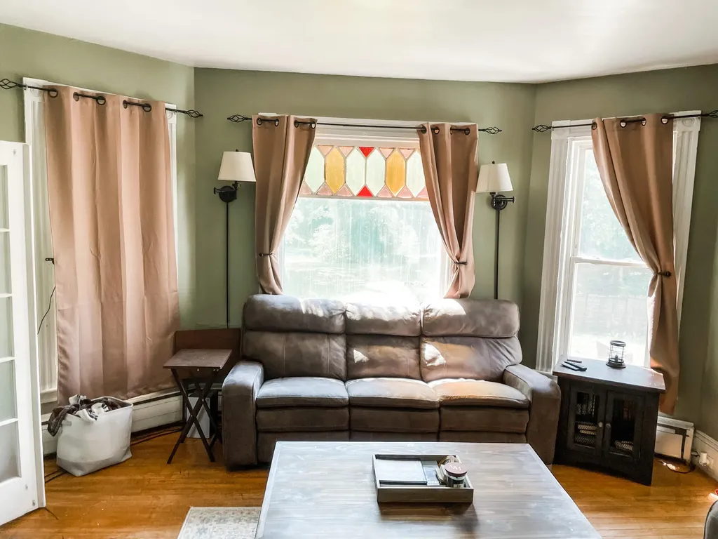 31 Davenport Street Milford ME 04461