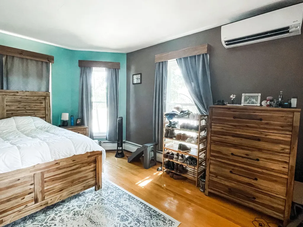 31 Davenport Street Milford ME 04461