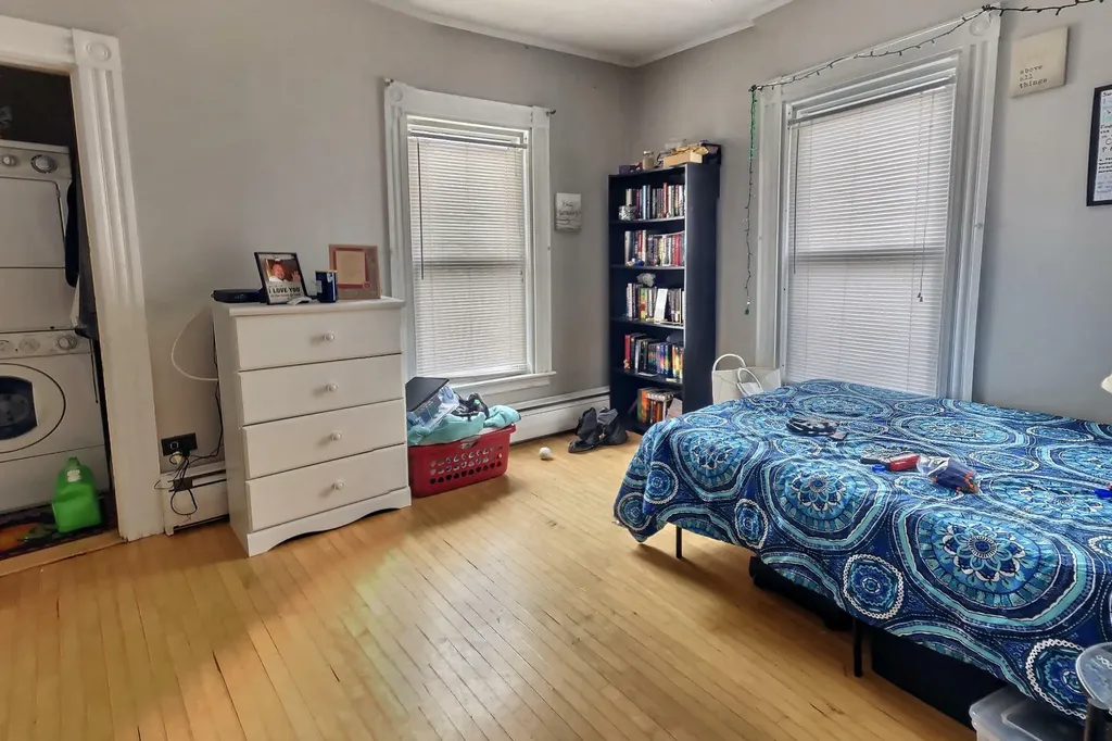 31 Davenport Street Milford ME 04461