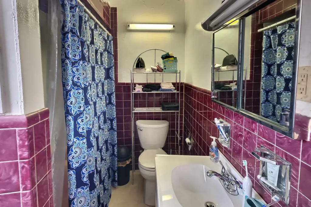 31 Davenport Street Milford ME 04461