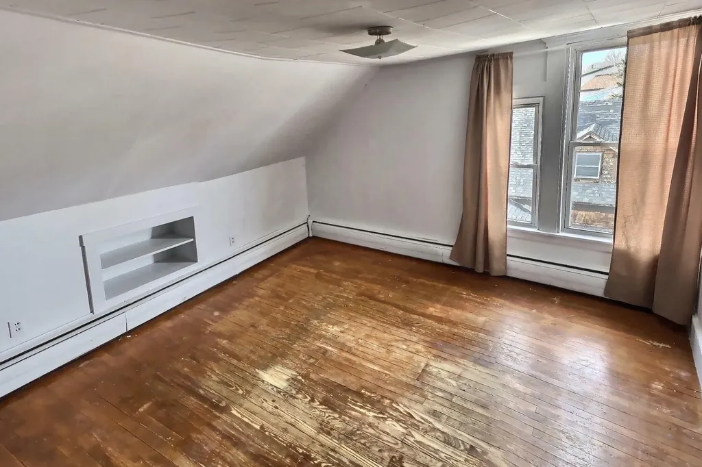 31 Davenport Street Milford ME 04461