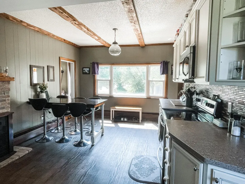 31 Davenport Street Milford ME 04461