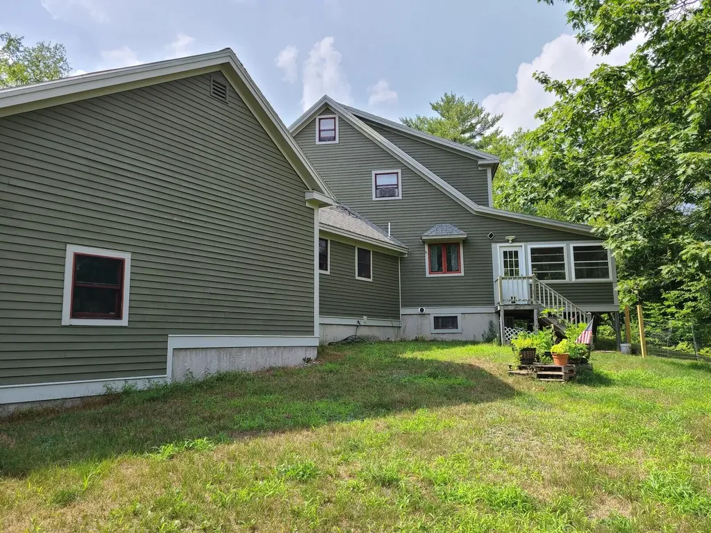 81 Raspberry Lane Bridgton ME 04009
