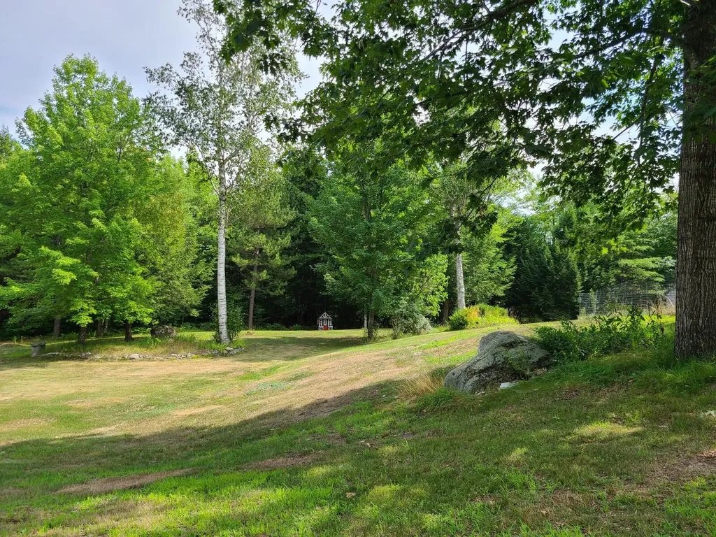 81 Raspberry Lane Bridgton ME 04009