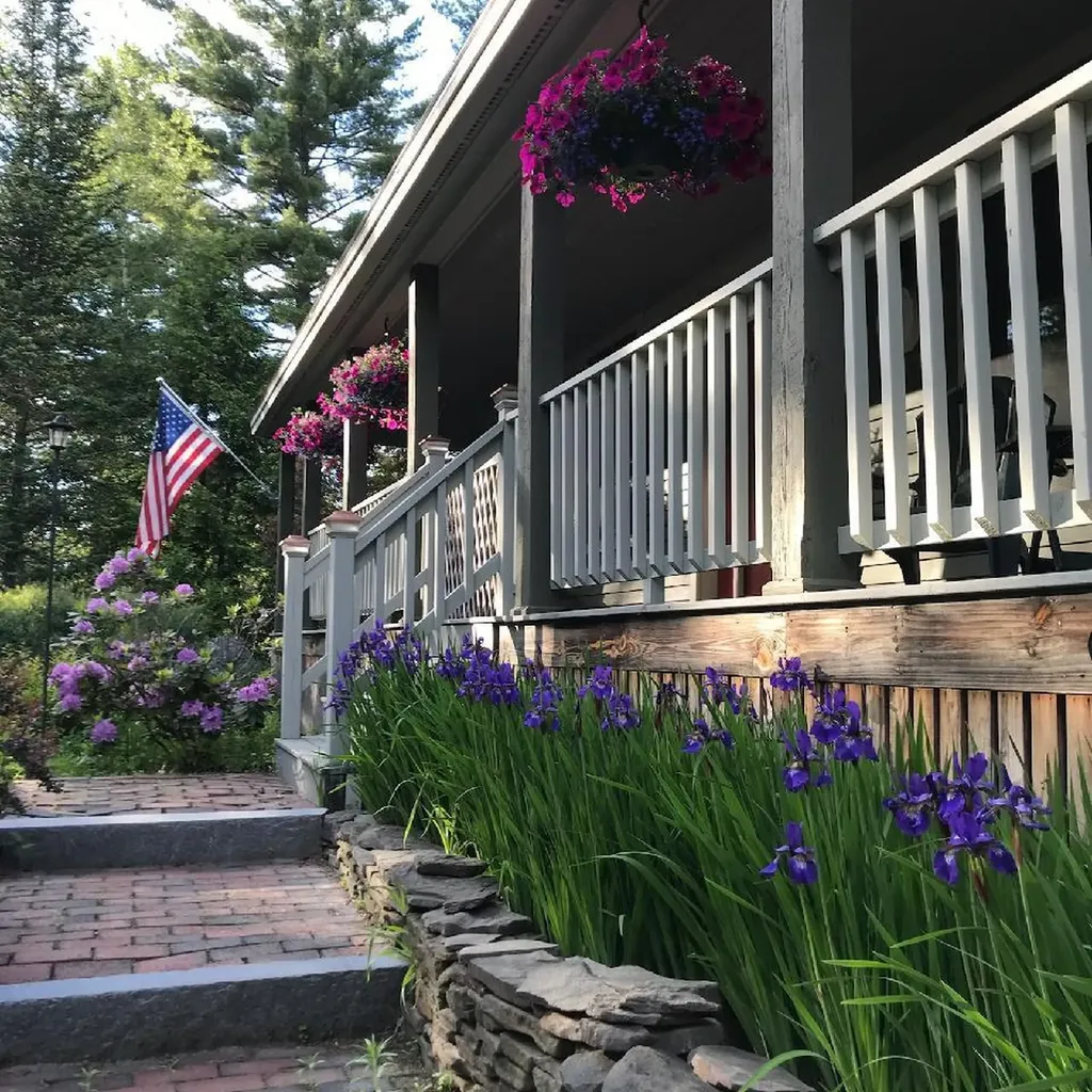 81 Raspberry Lane Bridgton ME 04009