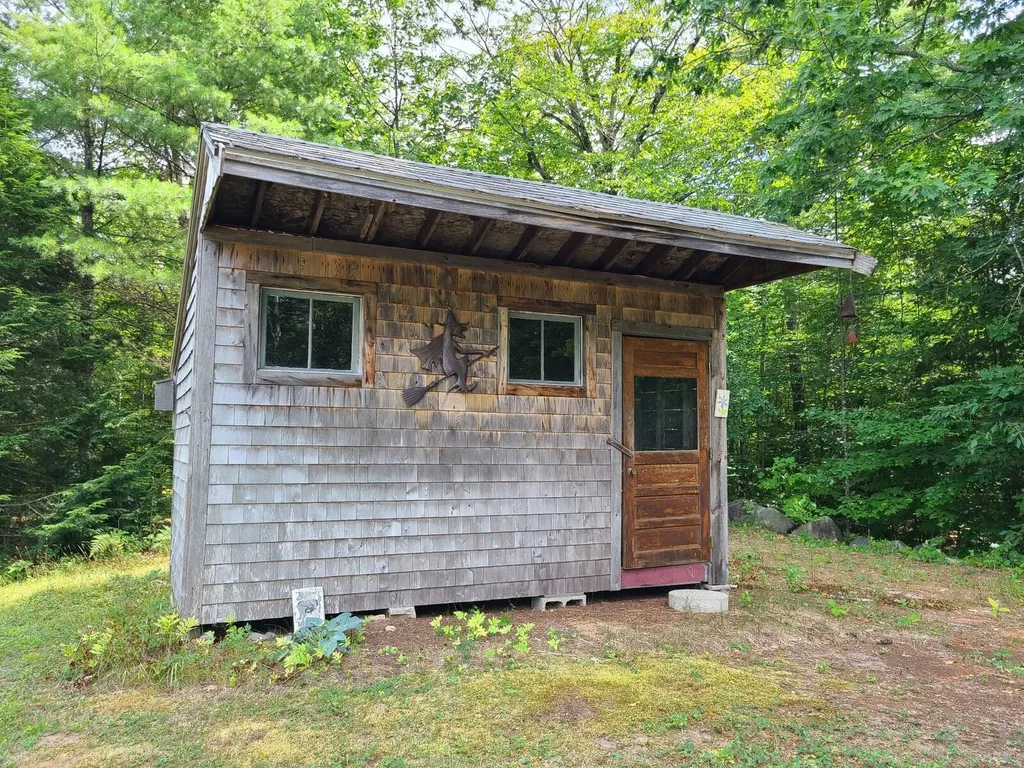81 Raspberry Lane Bridgton ME 04009