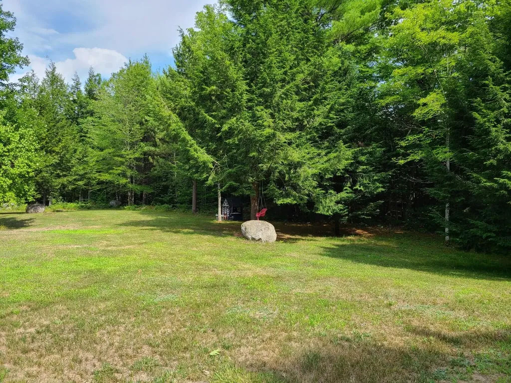 81 Raspberry Lane Bridgton ME 04009