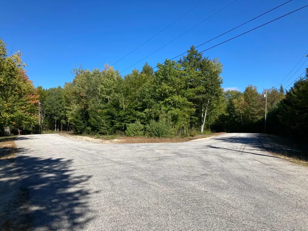 81 Raspberry Lane Bridgton ME 04009