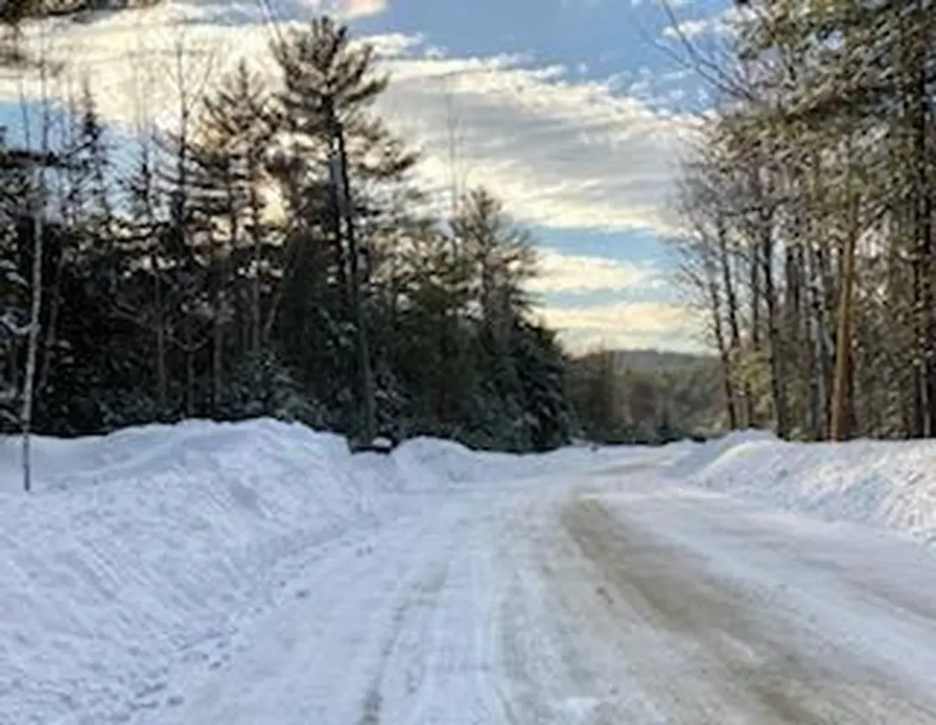 81 Raspberry Lane Bridgton ME 04009