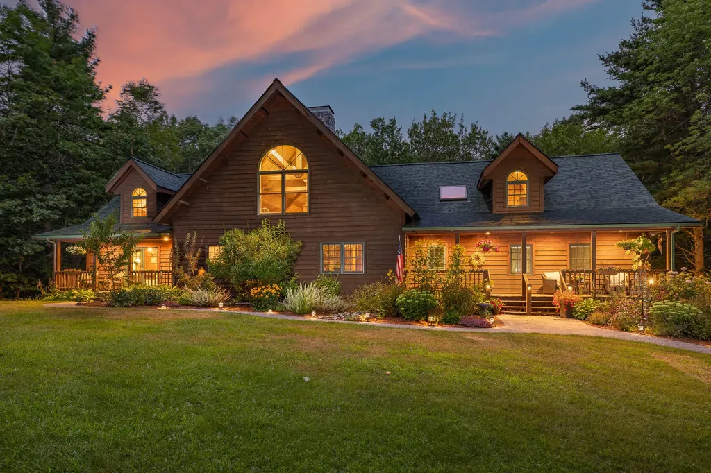40 Pine Mountain Road York ME 03902