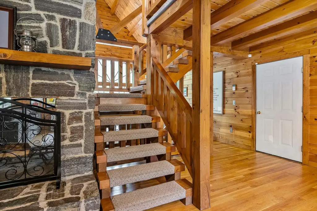 40 Pine Mountain Road York ME 03902