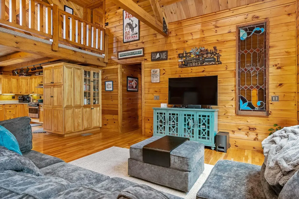 40 Pine Mountain Road York ME 03902