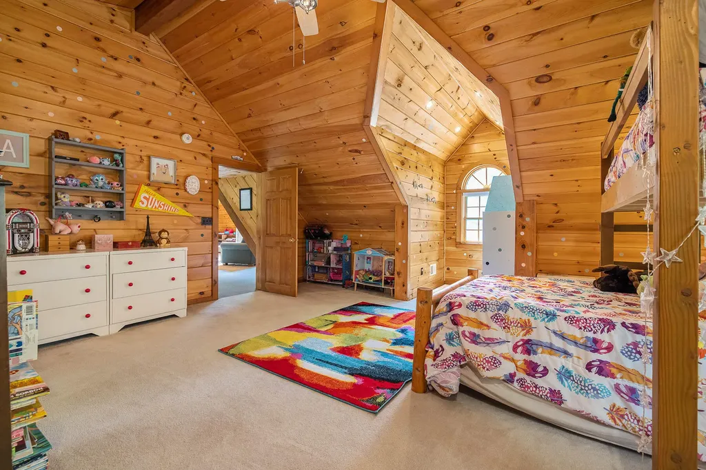 40 Pine Mountain Road York ME 03902