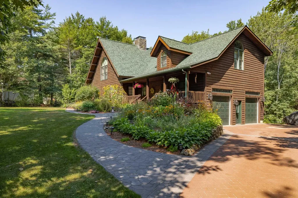 40 Pine Mountain Road York ME 03902