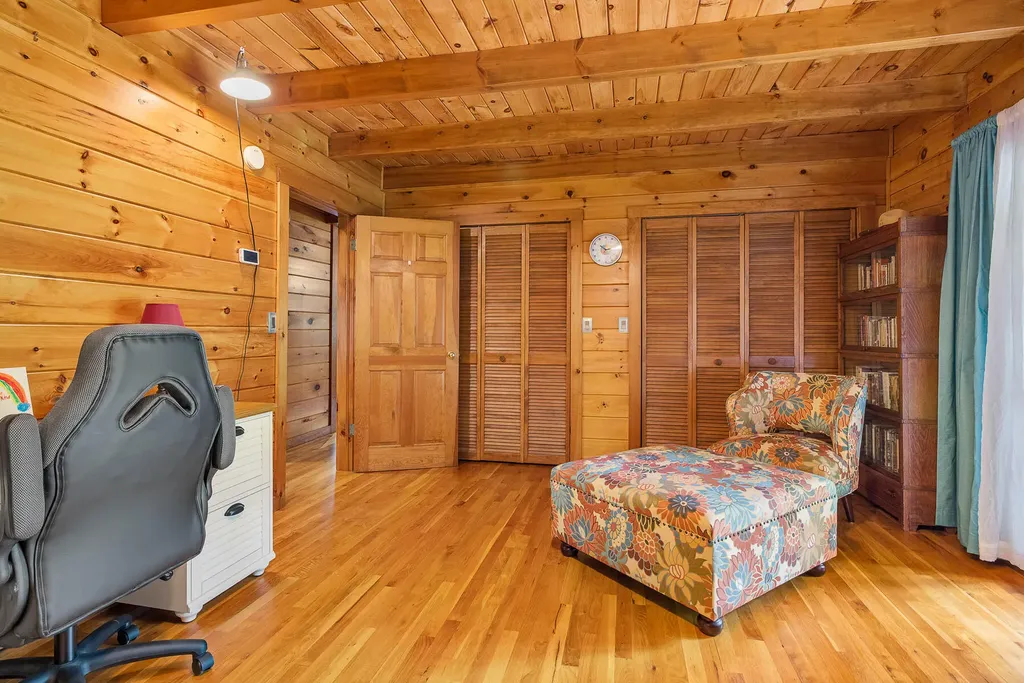 40 Pine Mountain Road York ME 03902