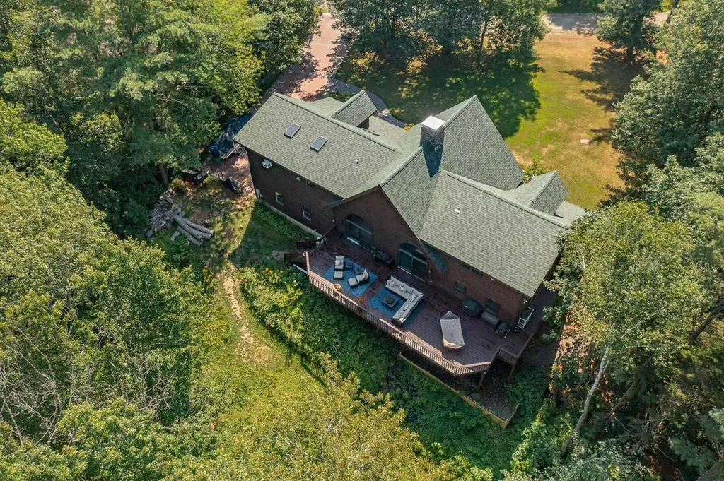 40 Pine Mountain Road York ME 03902