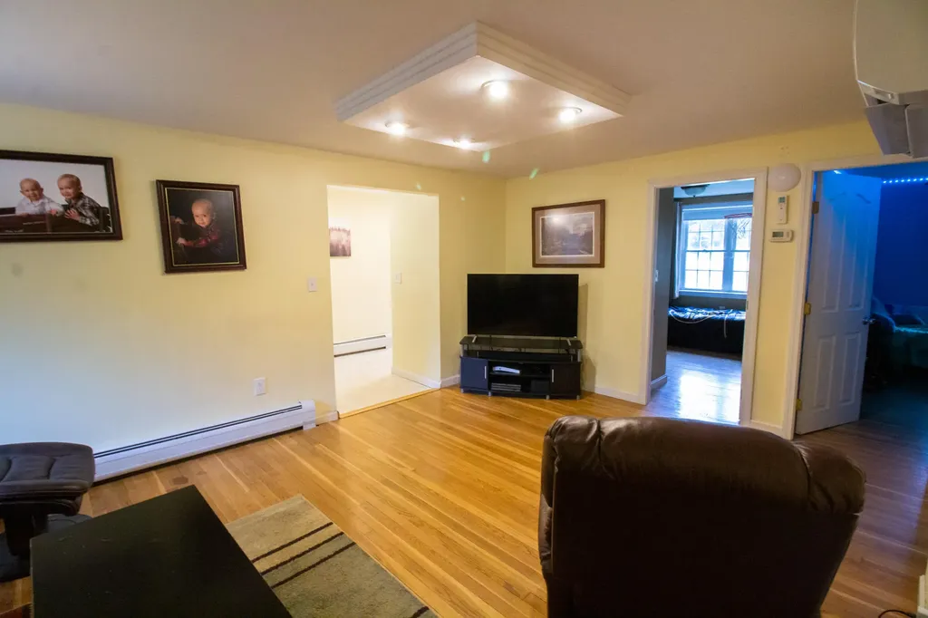 582 N Main Street Brewer ME 04412