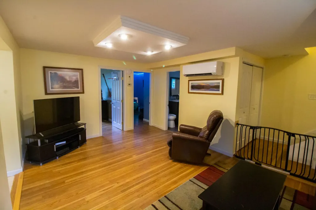 582 N Main Street Brewer ME 04412