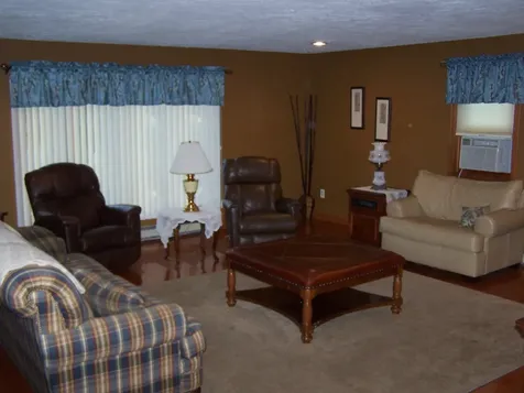 23 Orchard Circle Lewiston ME 04240