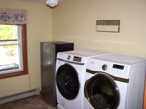 23 Orchard Circle Lewiston ME 04240