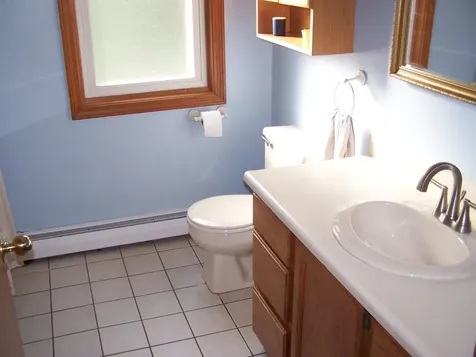23 Orchard Circle Lewiston ME 04240