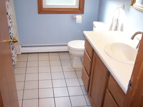 23 Orchard Circle Lewiston ME 04240