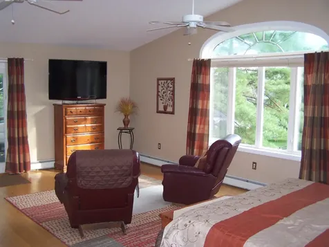 23 Orchard Circle Lewiston ME 04240