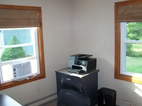 23 Orchard Circle Lewiston ME 04240