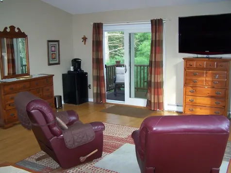 23 Orchard Circle Lewiston ME 04240