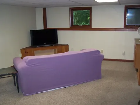 23 Orchard Circle Lewiston ME 04240