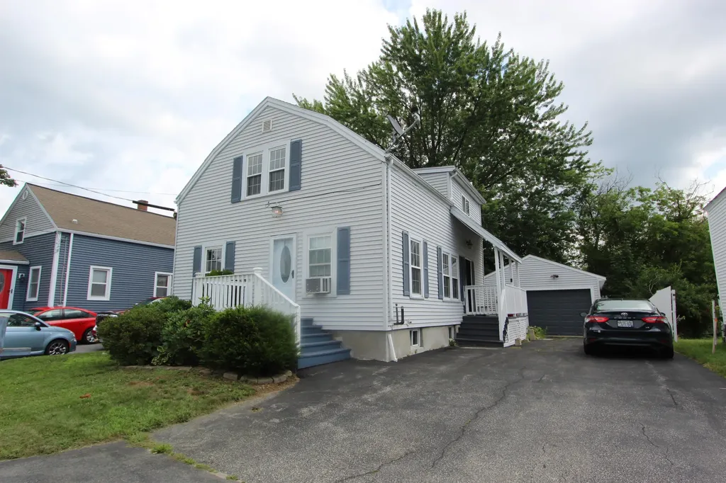 32 Perley Street Lewiston ME 04240