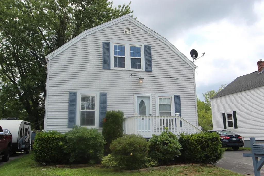32 Perley Street Lewiston ME 04240