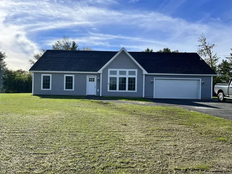 64 Knoll Crest Drive Bangor ME 04401