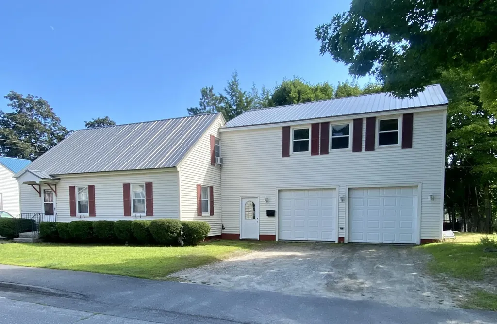24 First Avenue Augusta ME 04330