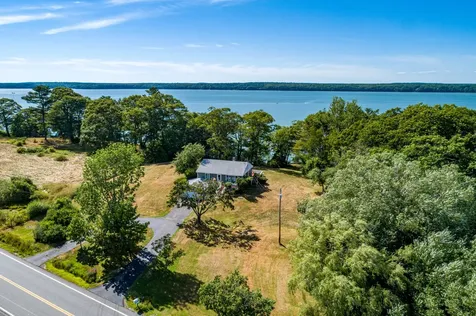 978 Mere Point Road Brunswick ME 04011