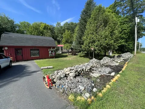 574 Lewiston Road Topsham ME 04086