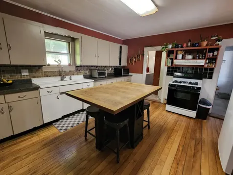 25 Cannard Street Gardiner ME 04359