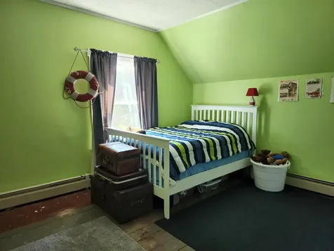 25 Cannard Street Gardiner ME 04359